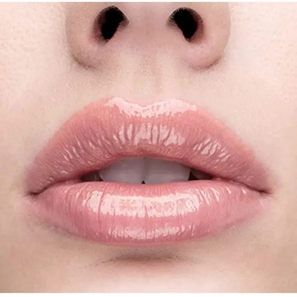 Lique Gloss in HIGH ROLLER Vegan Nourishing Lip Goss